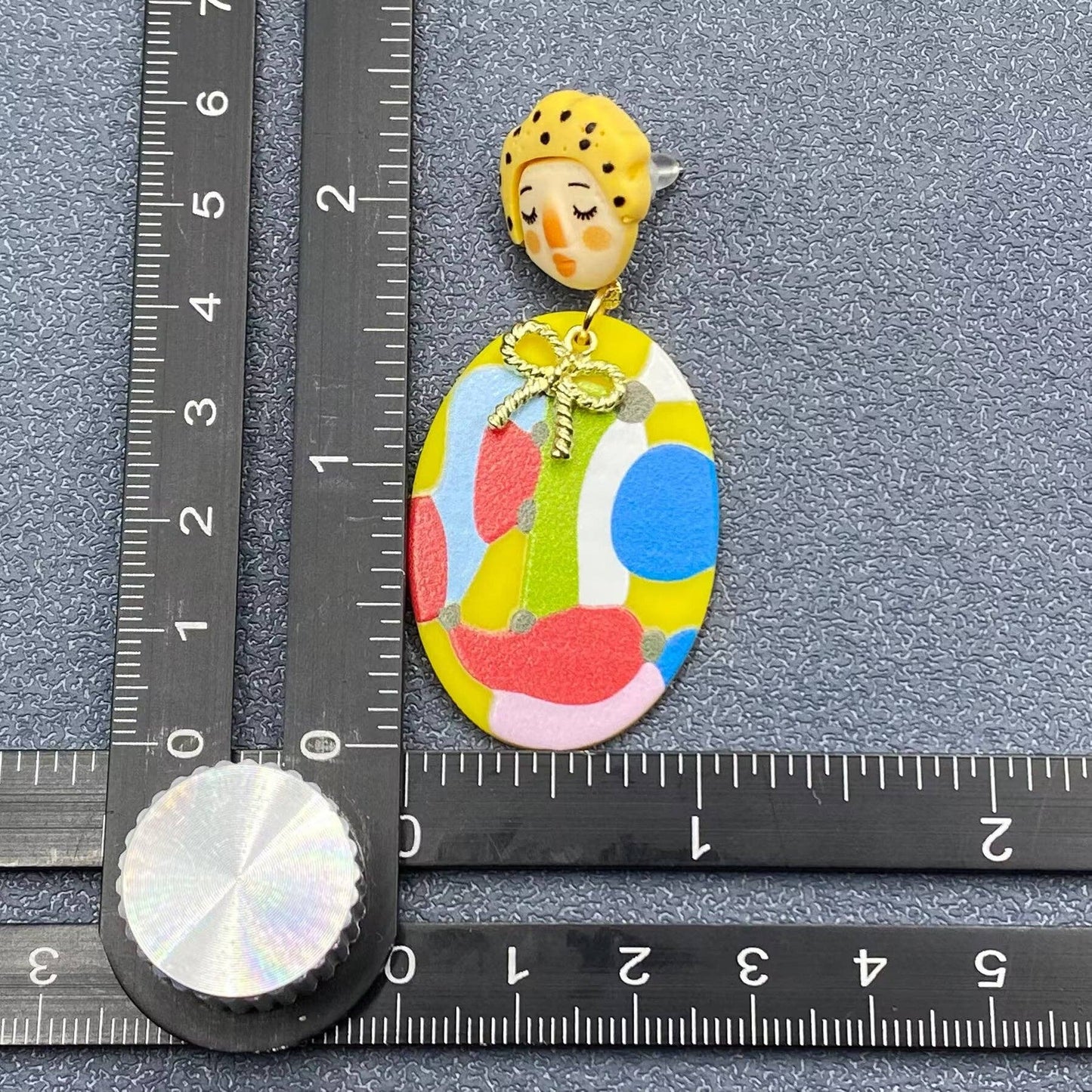 Abstract Resin Cutie Face Earrings - Dreamy