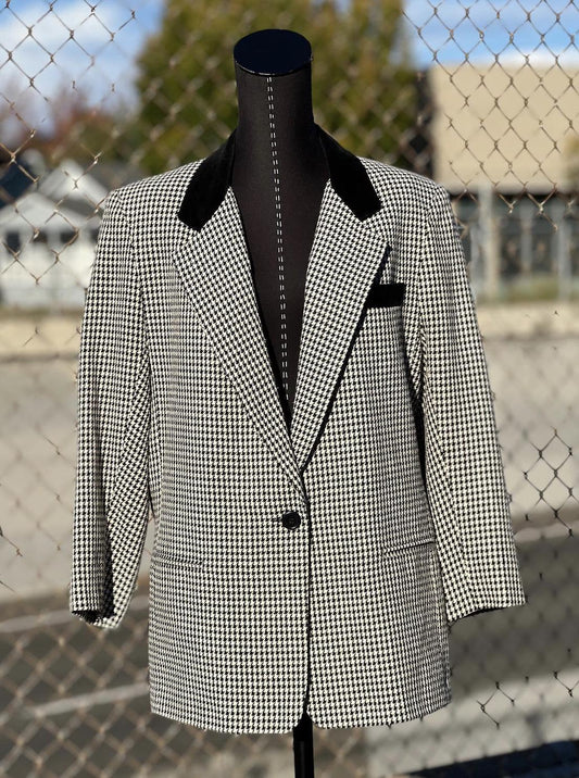 Vintage 1980s Houndstooth Blazer with Velvet Collar